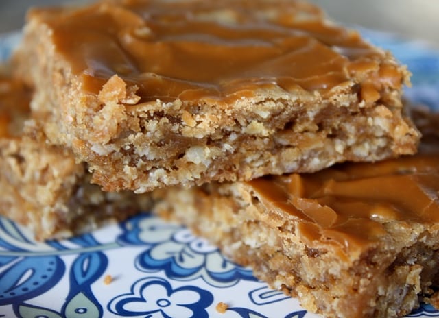 Oatmeal Butterscotch Bar Variations: Chip Swaps, Nut Add-ins & Drizzle